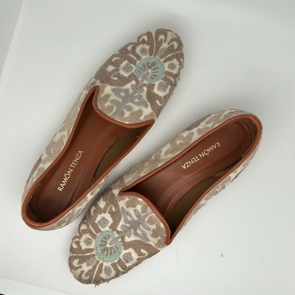 Ramon Tenza Ukraine Embroidered Floral & Leather Loafers Slip on Flats Size 7.5 - Picture 11 of 12